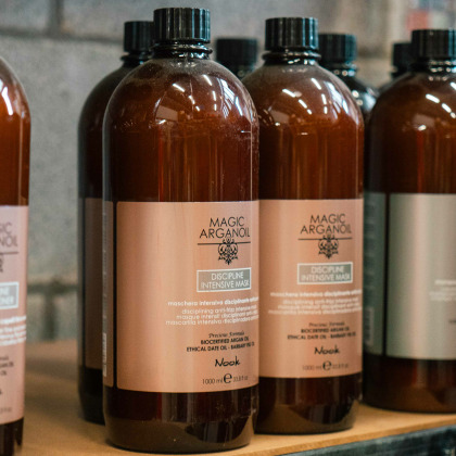 Photo de l'intérieur du magasin de produits naturels pour beauté et santé Lyriange à Liège - Coin masque beauté