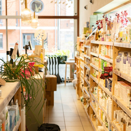 Photo de l'intérieur du commerce d'alimentation - le blé en herbe à Tilff - vue d'ensemble