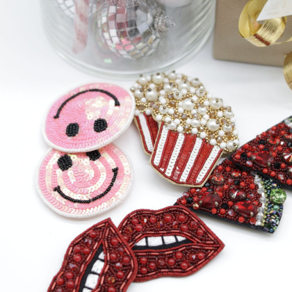 Broches pour accessoiriser votre tenue de fêtes à 10€