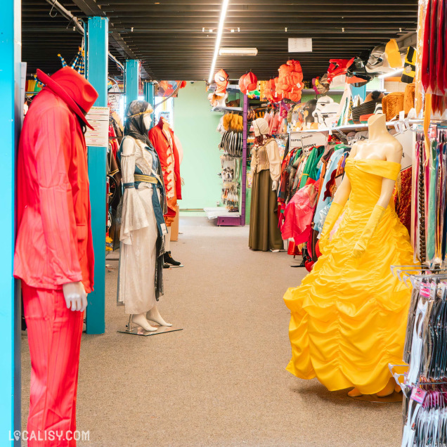 Magasin de déguisements Funny Party à Rocourt avec une large sélection de costumes et d’accessoires festifs.